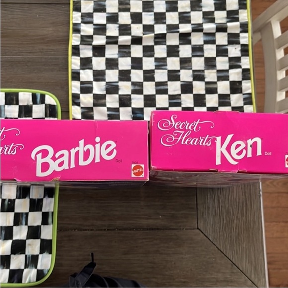 New in box 1992 Secret Hearts Barbie and Ken dolls - Picture 9 of 10